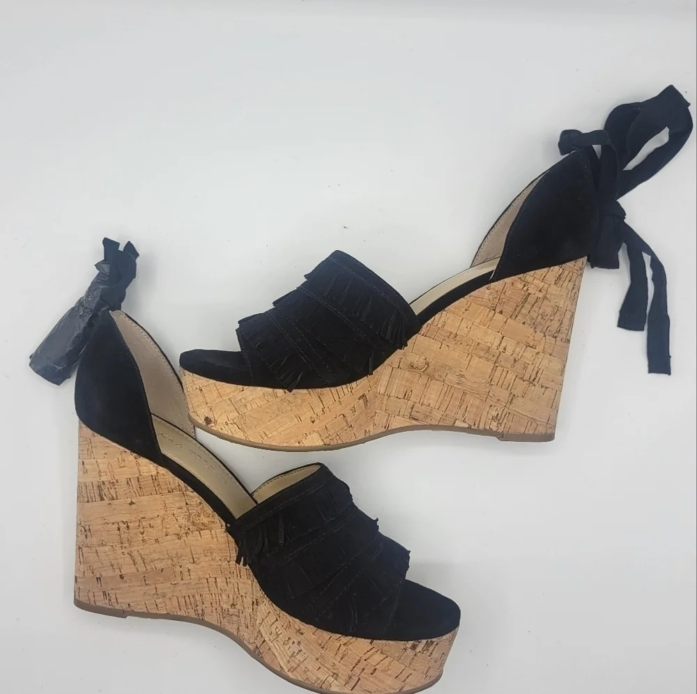 Ivanka Trump leather upper platform with fringe details size 71/2m